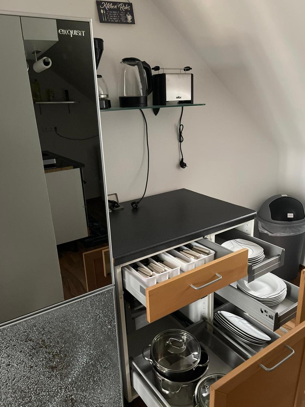 Geraeumige 3-Zimmer-Ferienwohnung Im Herzen Von Кассель Екстер'єр фото