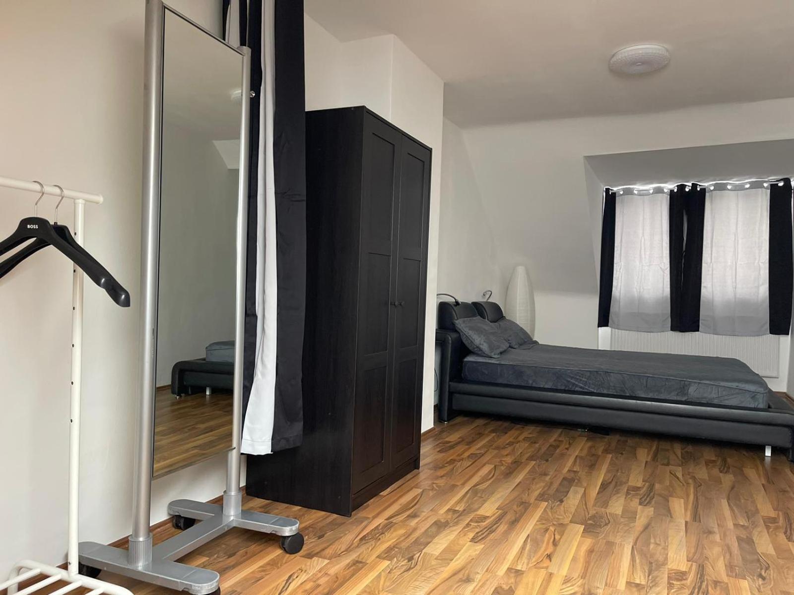 Geraeumige 3-Zimmer-Ferienwohnung Im Herzen Von Кассель Екстер'єр фото