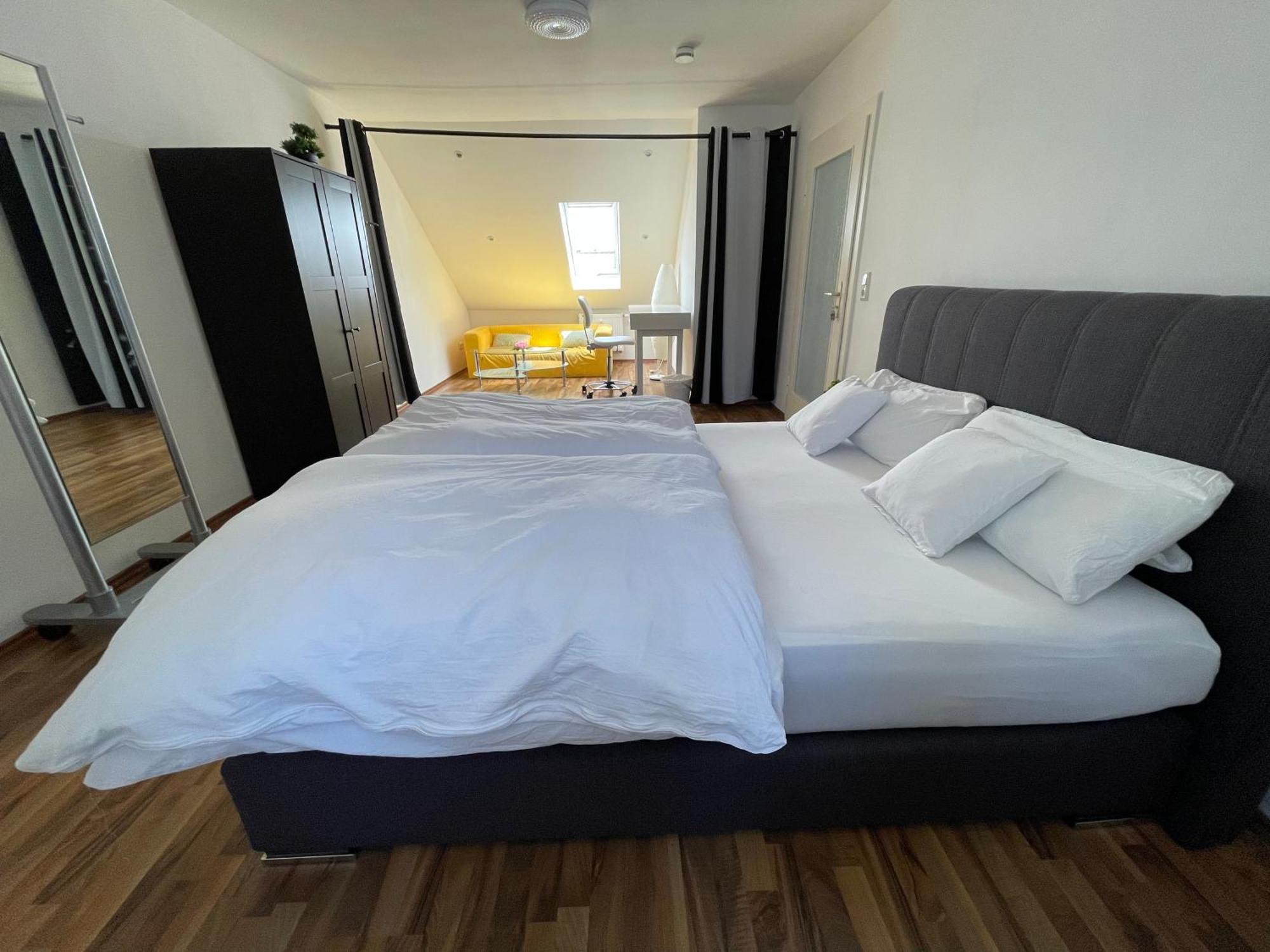 Geraeumige 3-Zimmer-Ferienwohnung Im Herzen Von Кассель Екстер'єр фото