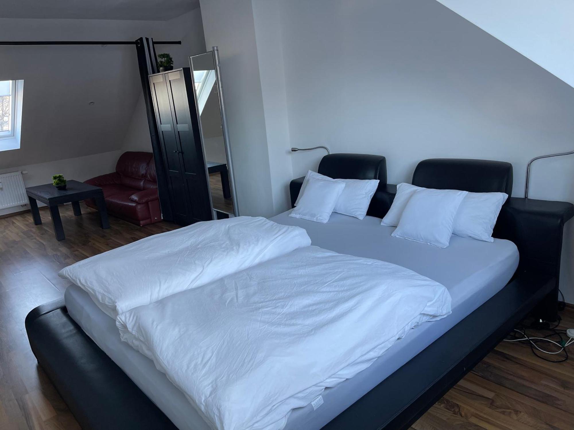 Geraeumige 3-Zimmer-Ferienwohnung Im Herzen Von Кассель Екстер'єр фото